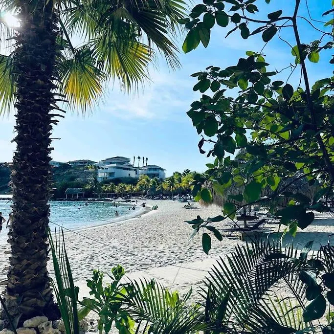 Villa At Blue Bay Resort With Stunning View ウィレムスタッド