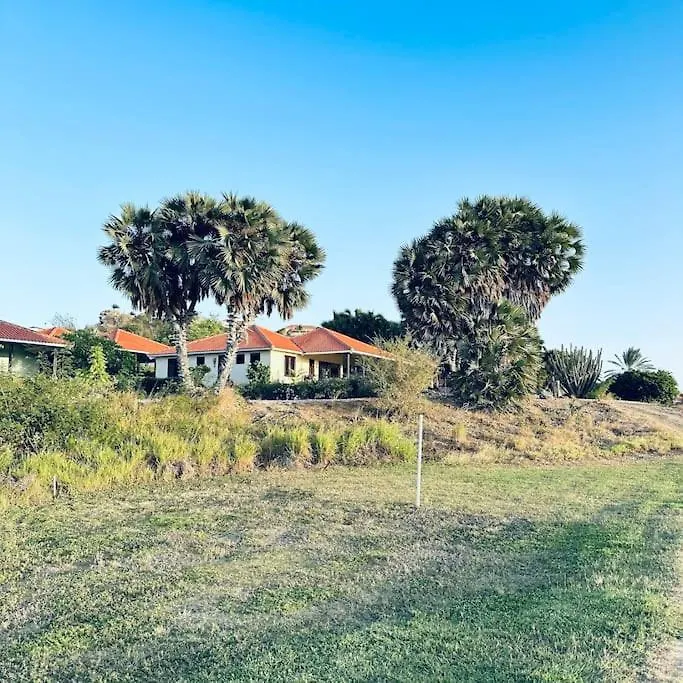 Villa At Blue Bay Resort With Stunning View ウィレムスタッド